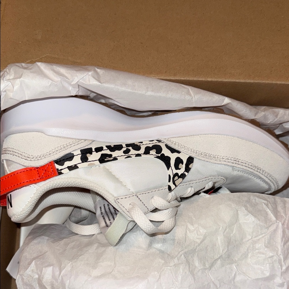 Nike White Sneakers with Leopard and Red Accents - Picture 4 of 6